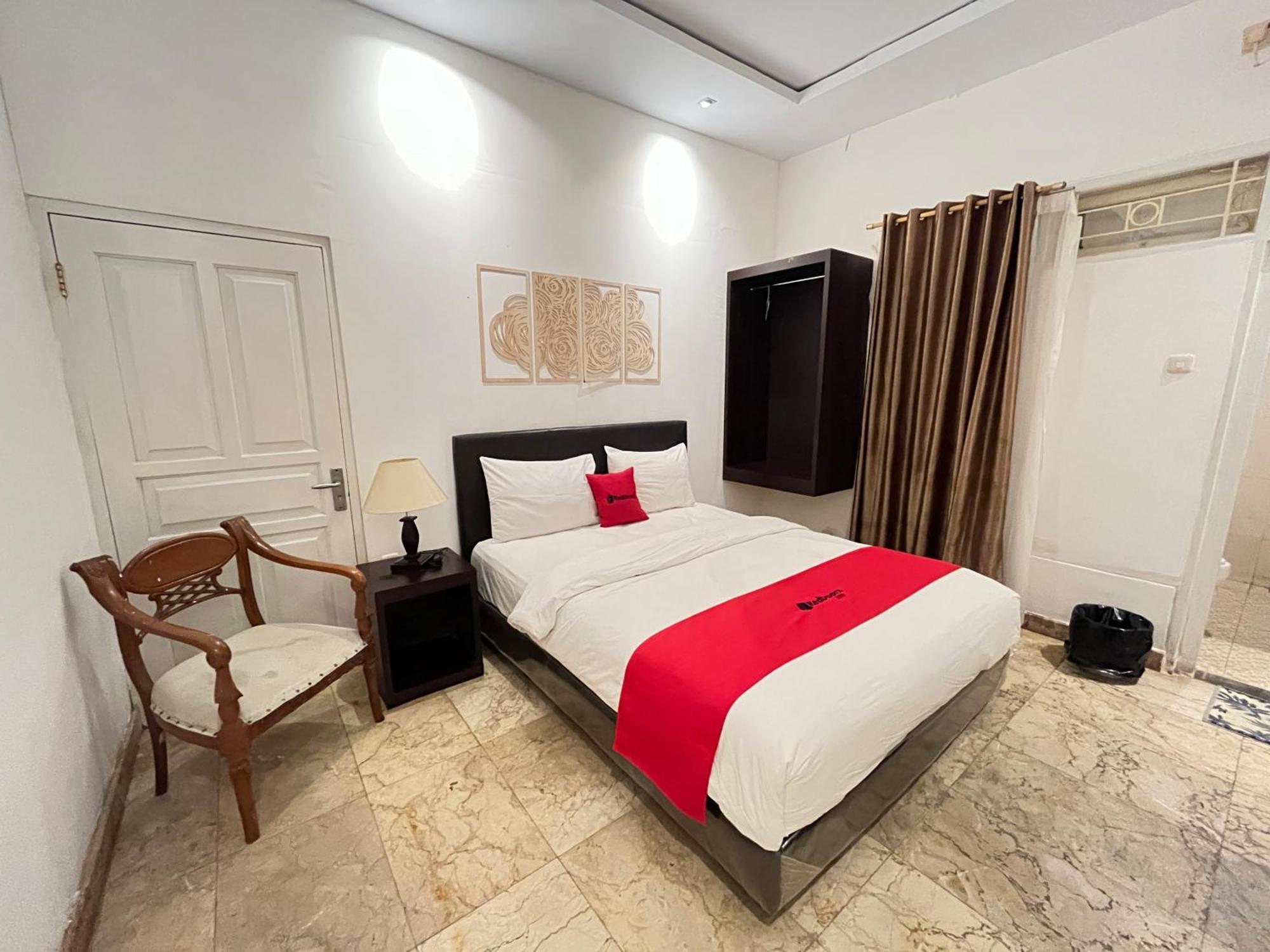 Reddoorz Near Kantor Walikota Μανάντο Εξωτερικό φωτογραφία